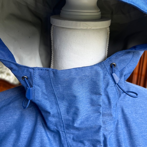 North Face Rain Jacket - Picture 2 of 9